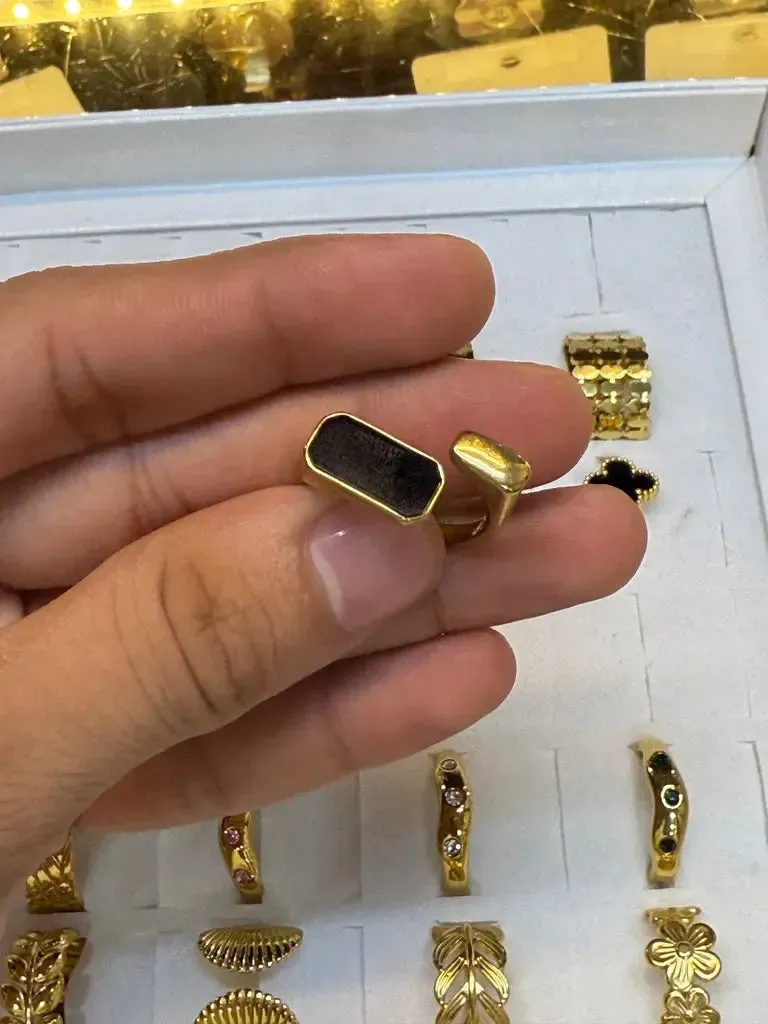 Tora Black & White Ring - Image 4